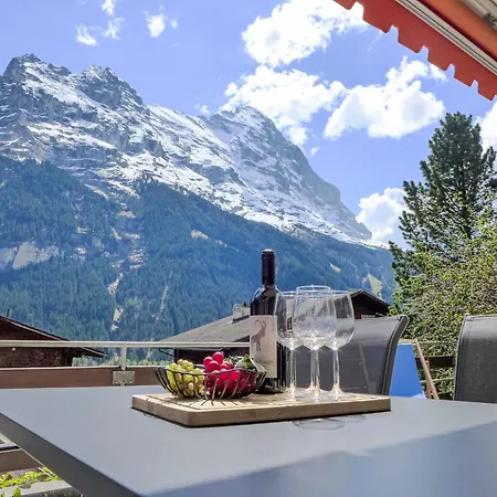 Appartement Almis-bödeli-2 *